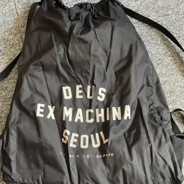 데우스 x 터그 콜라보 짐색 팔아요