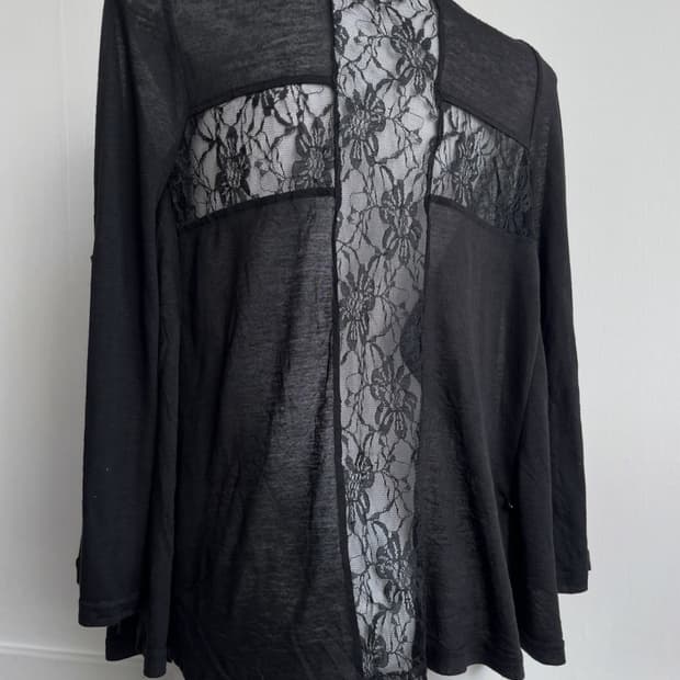 LIZ LISA doll 고스 무드 백 레이스 블랙 가디건