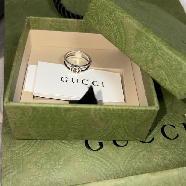 구찌 반지 인터로킹 G 씬 오픈밴드 실버 11호