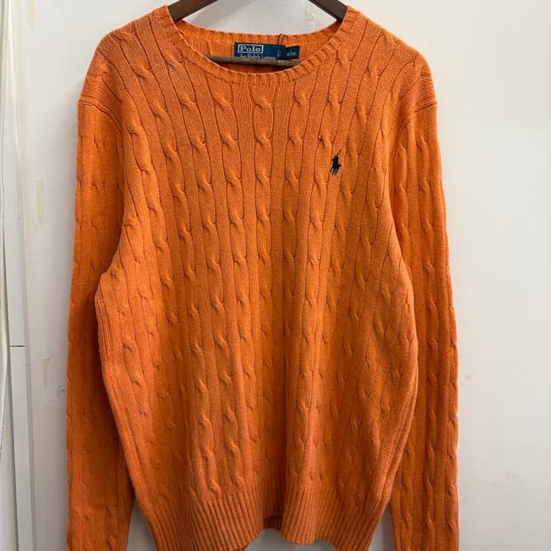 N158. 폴로 꽈배기 브이넥 니트