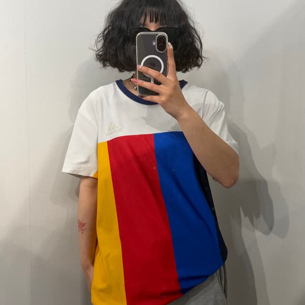 110 아디다스 X 퍼렐 윌리엄스 뉴욕 테니스 컬렉션 티셔츠