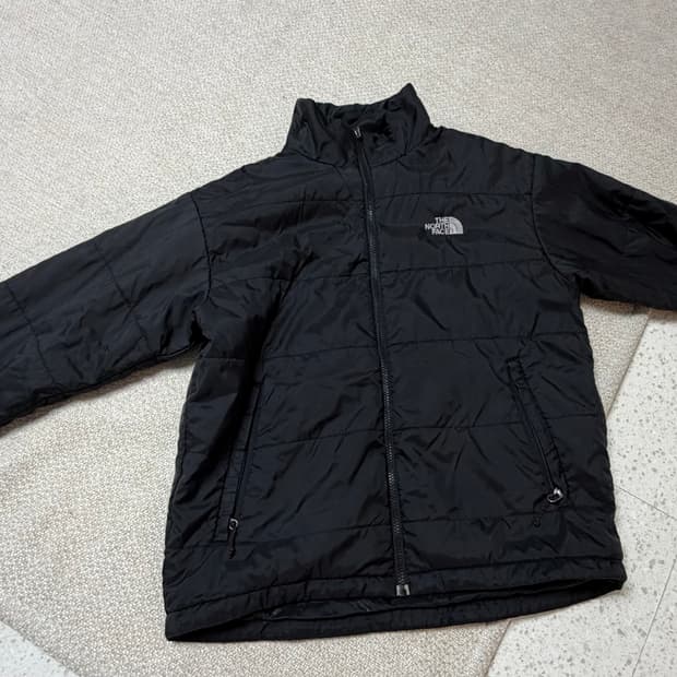 노스페이스 경량패딩 95사이즈