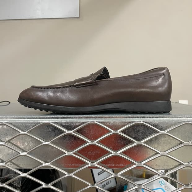 토즈 레더 로퍼 브라운 9.5 (gr-4446)