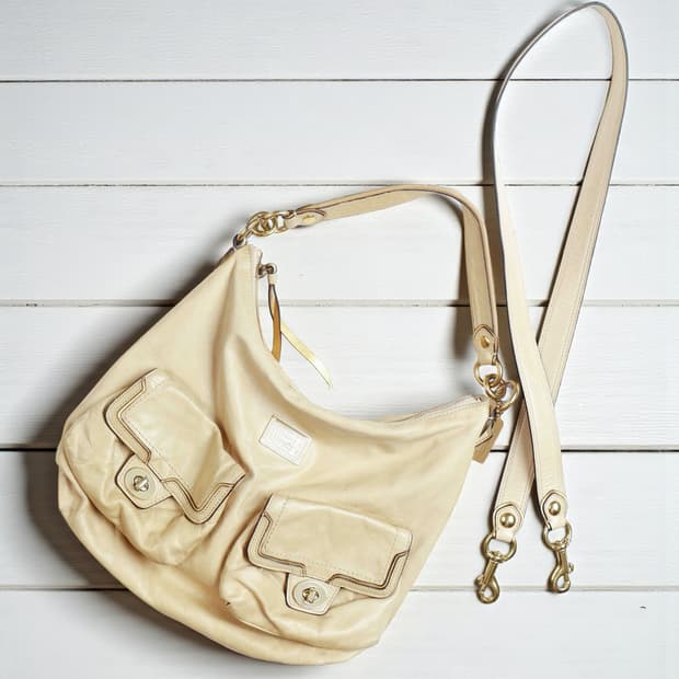 [COACH] 크림베이지 레더 숄더백