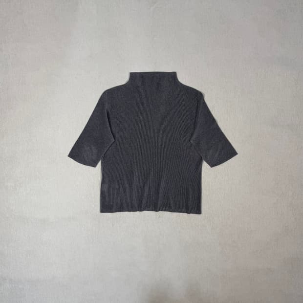 Pleats Please Gray Short Top 