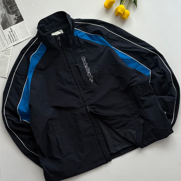 코드그라피 투웨이 배색 테크 바람막이