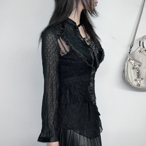 레이스 프릴 고딕 블라우스