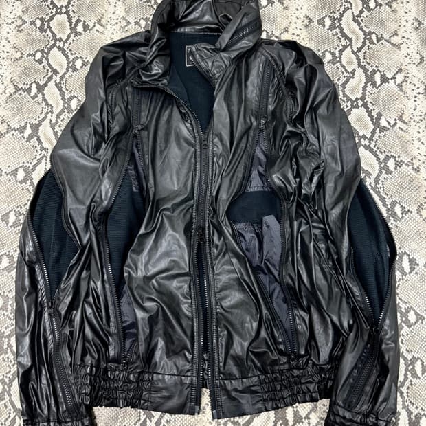 Rare Design Full Zipper Detail Black win