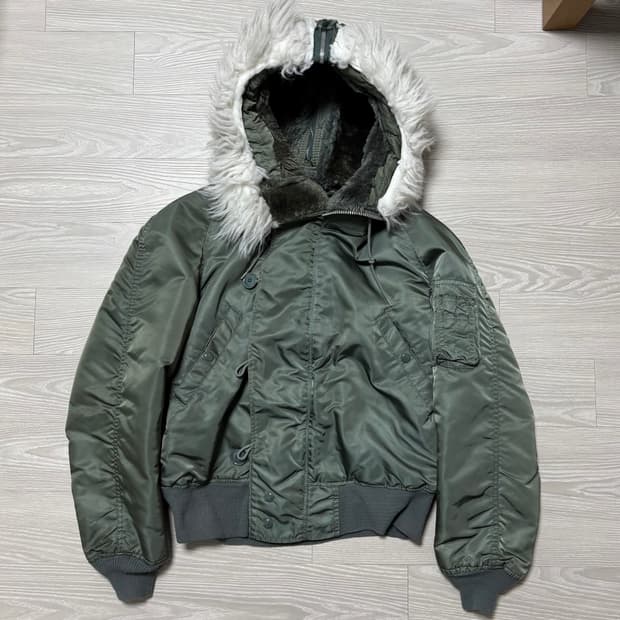 90s 알파 인더스트리 n2b