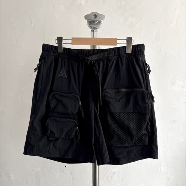 나이키 ACG 블랙 카고 숏츠