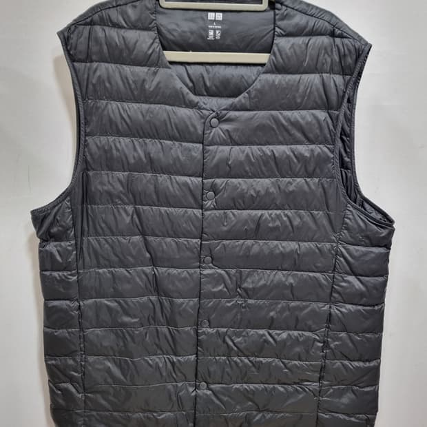 유니클로 다운 경량조끼 (C734