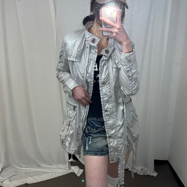 UGIZ Y2K 실버 나일론 자켓