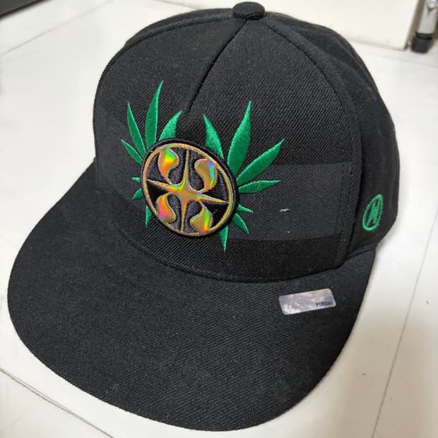 어반스웨거(Urban Swagger) 스냅백