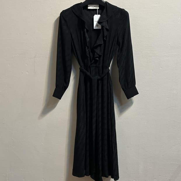 셀린느 실크 러플 랩 드레스