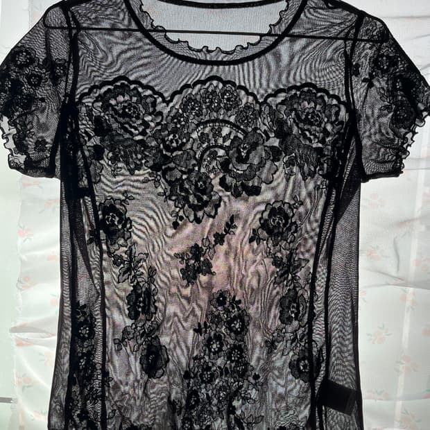 DARK PURPLE FLORAL LACE TOP