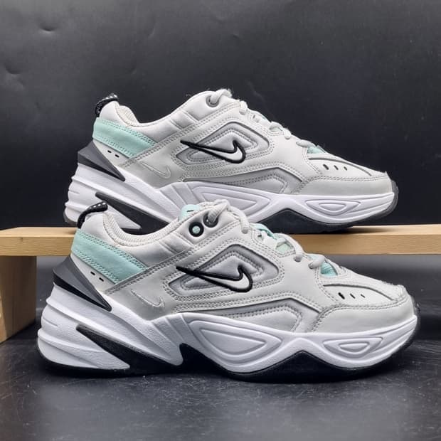 나이키 m2k 테크노 여성운동화225