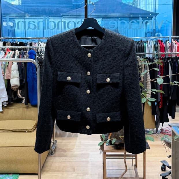 준지 블랙 금장 라운드 트위드 자켓 