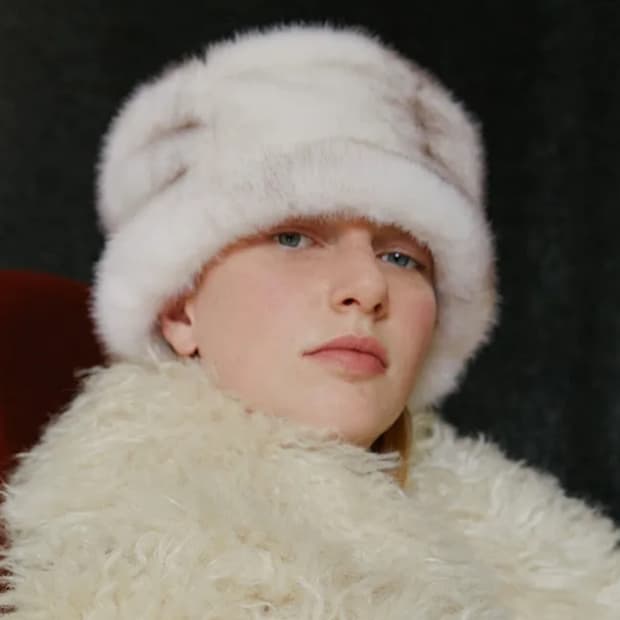 어썸니즈 퍼 크림 털모자