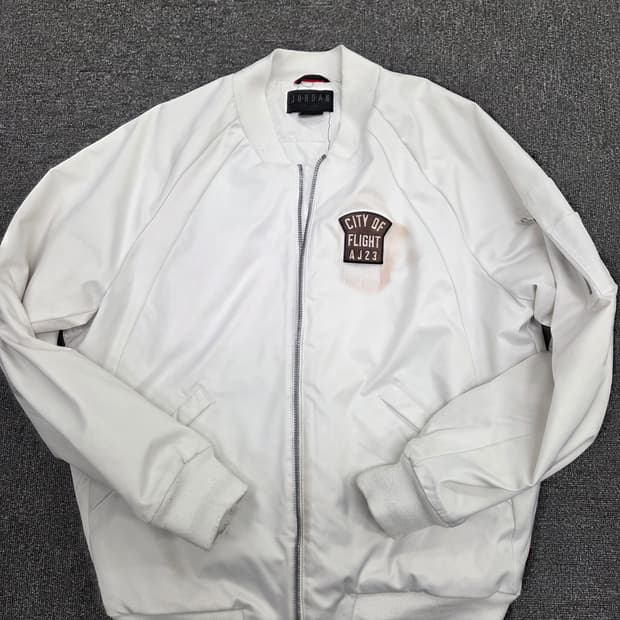 조던 'City of Flight' MA-1 항공점퍼