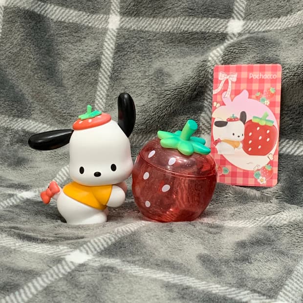 미니소 산리오 포차코 딸기 농장 피규어