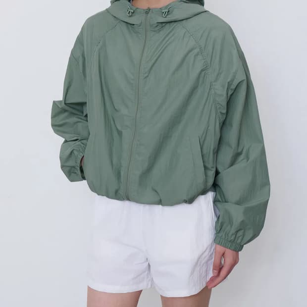 무신사 스탠다드 우먼즈 바람막이 윈드브레이커 