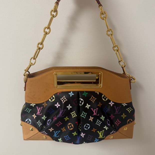 루이비통 무라카미 주디