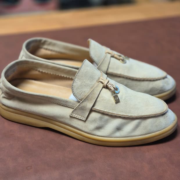 245-250 (39)정품 로로피아나 썸머워크 