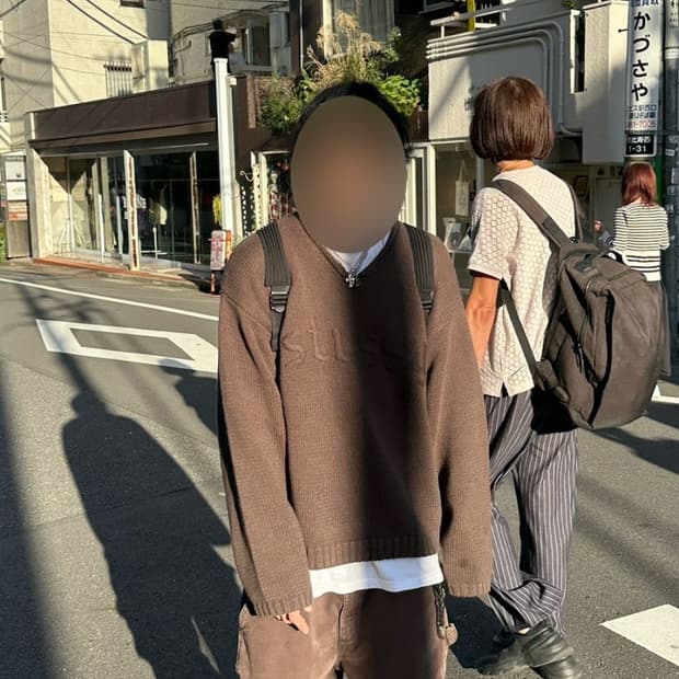 스투시 자수 브이넥 니트 브라운 xl