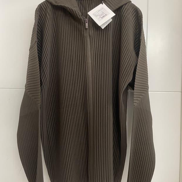 [새상품] 이세이미야케 옴므플리세 머드브라운 4사이즈