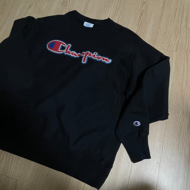 Champion 챔피온 리버스위브 블랙 맨투맨 재팬라인