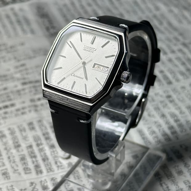 SEIKO quartz chronos