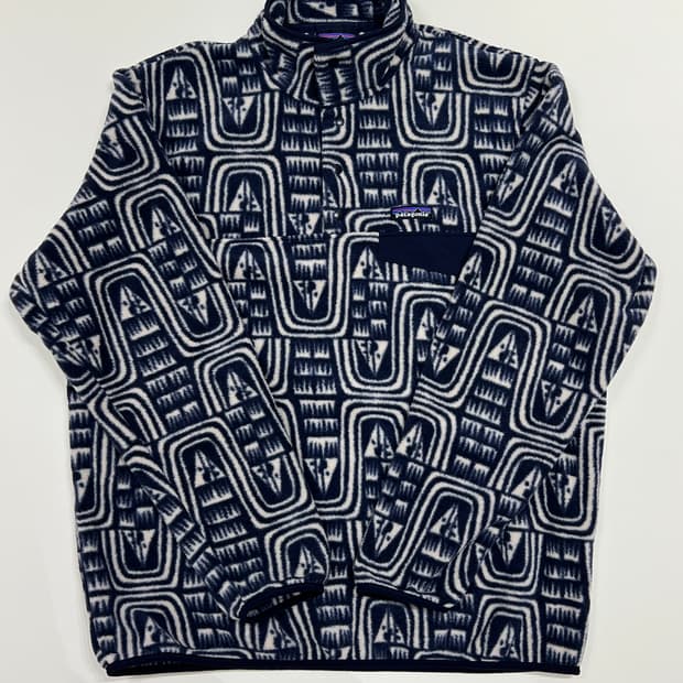 파타고니아 신칠라 L 선큰 블루