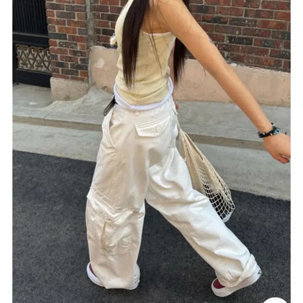 서울베이스드 로우라이즈 카고팬츠 화이트