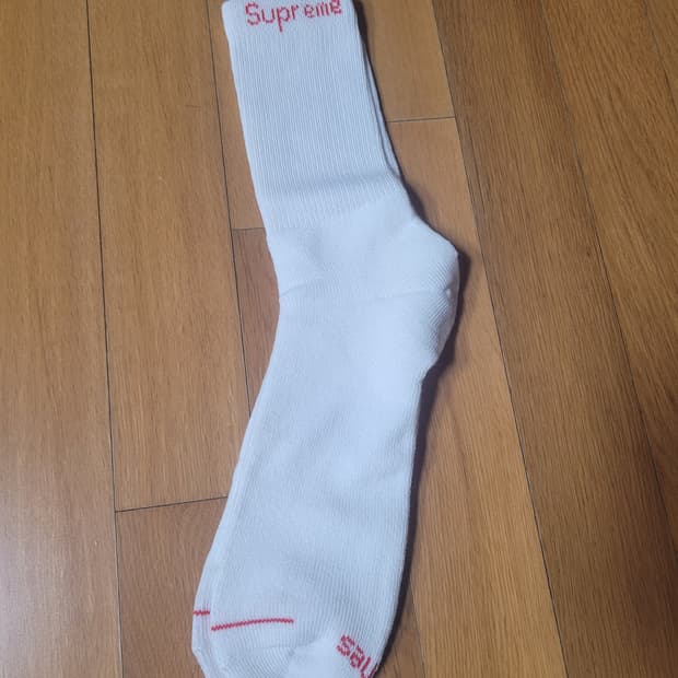 슈프림 헤인즈 크루 삭스 화이트 낱개