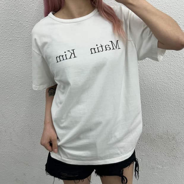 마뗑킴 로고 화이트 반팔