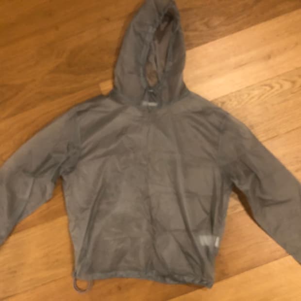 Amomento sheer hoodie anorak