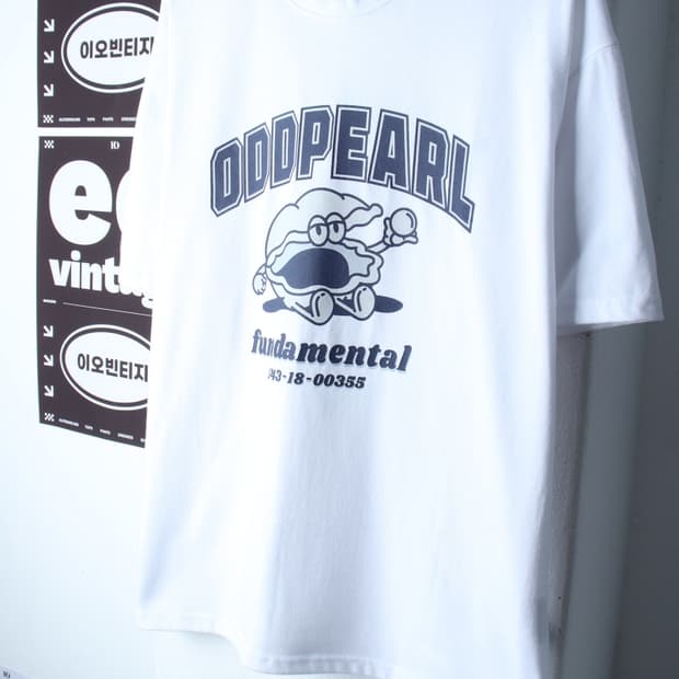 (L-XL) 오드펄 반팔 티셔츠 조개프린팅 화이트 올드스쿨-H33502