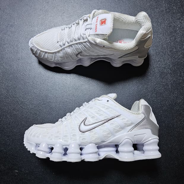 240 나이키 샥스TL 화이트 맥스 오렌지