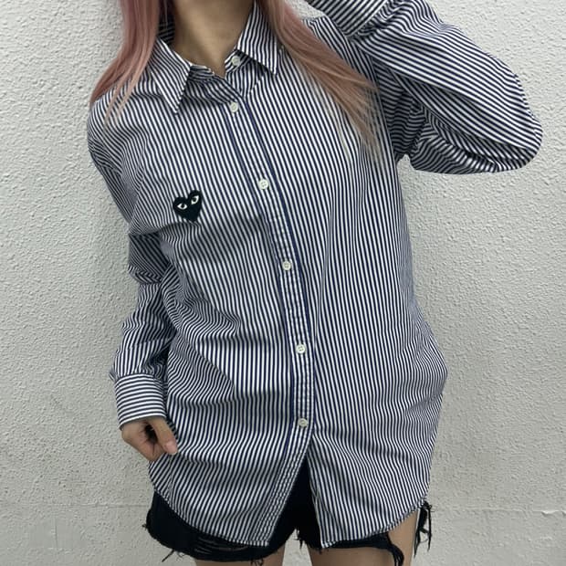 꼼데가르송 블랙 하트 와펜 스트라이프 셔츠 L