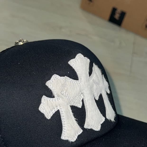 크롬하츠 카프헤어 트러커