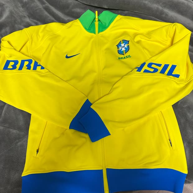 나이키 브라질 트레이닝복 m사이즈