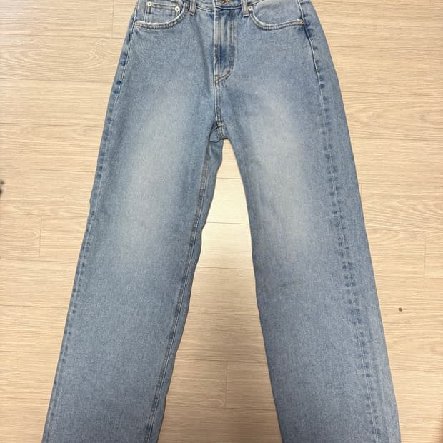 STUDIOTABLE JEANS
