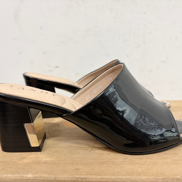 탠디 뮬 슬리퍼 240