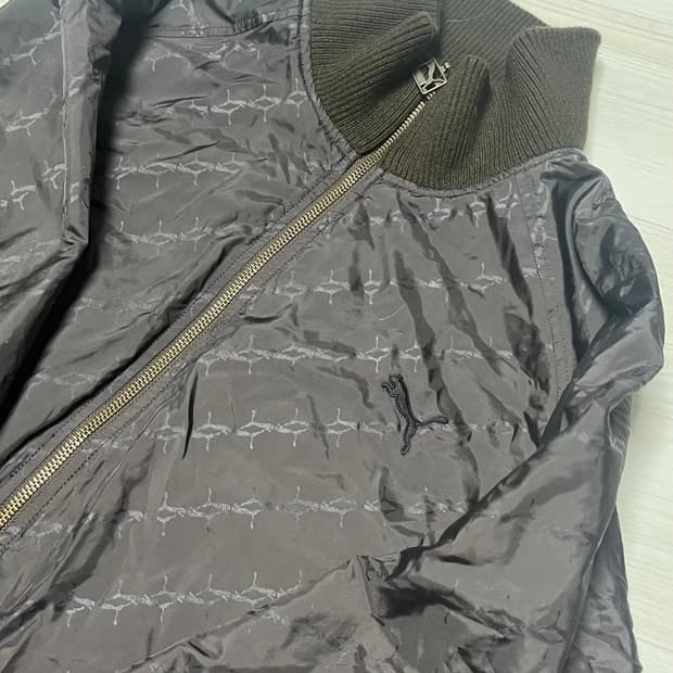 푸마 빈티지 모노그램 봄버