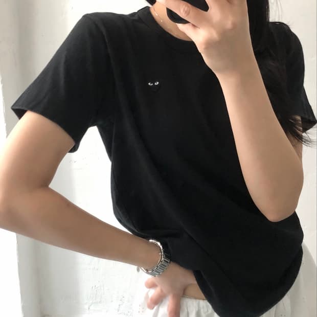 COMMEdesGARCONS 꼼데가르송 블랙와펜 블랙컬러 티셔츠