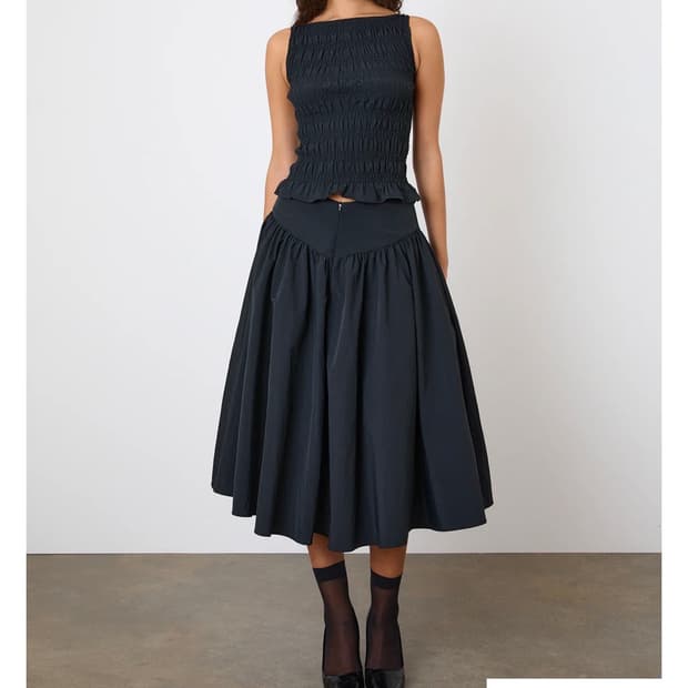 peachy den 피치덴 데바 미디스커트 판매합니다