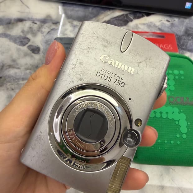캐논 익서스 750 / IXUS750