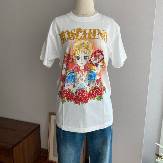 MOSCHNO 프린세스 그래픽 반팔티셔츠(XS,미착용)