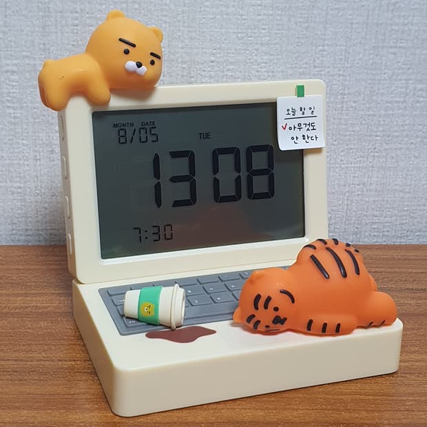 카카오프렌즈×뮤직타이거 콜라보 탁상시계
