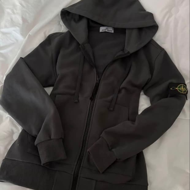 스톤아일랜드 후드집업